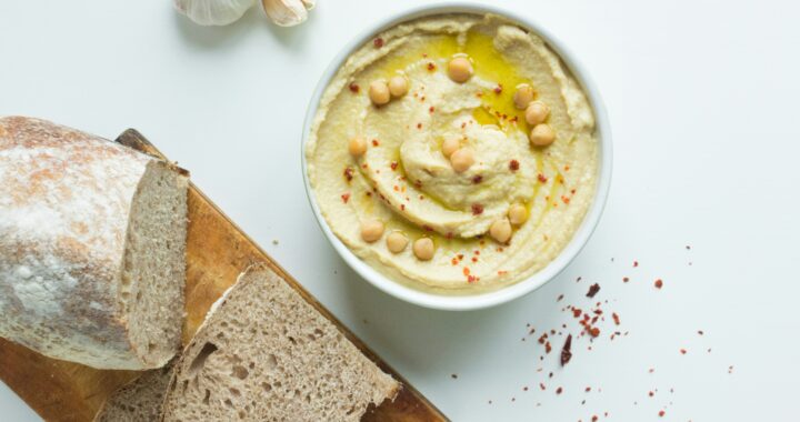 Easy Homemade Hummus: A Delicious Mediterranean Dip